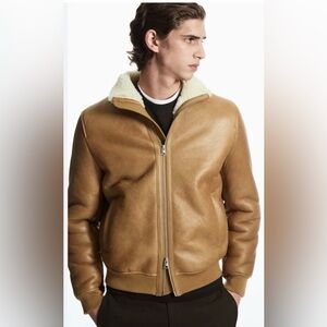 COS
Shearling Bomber Jacket Unisex